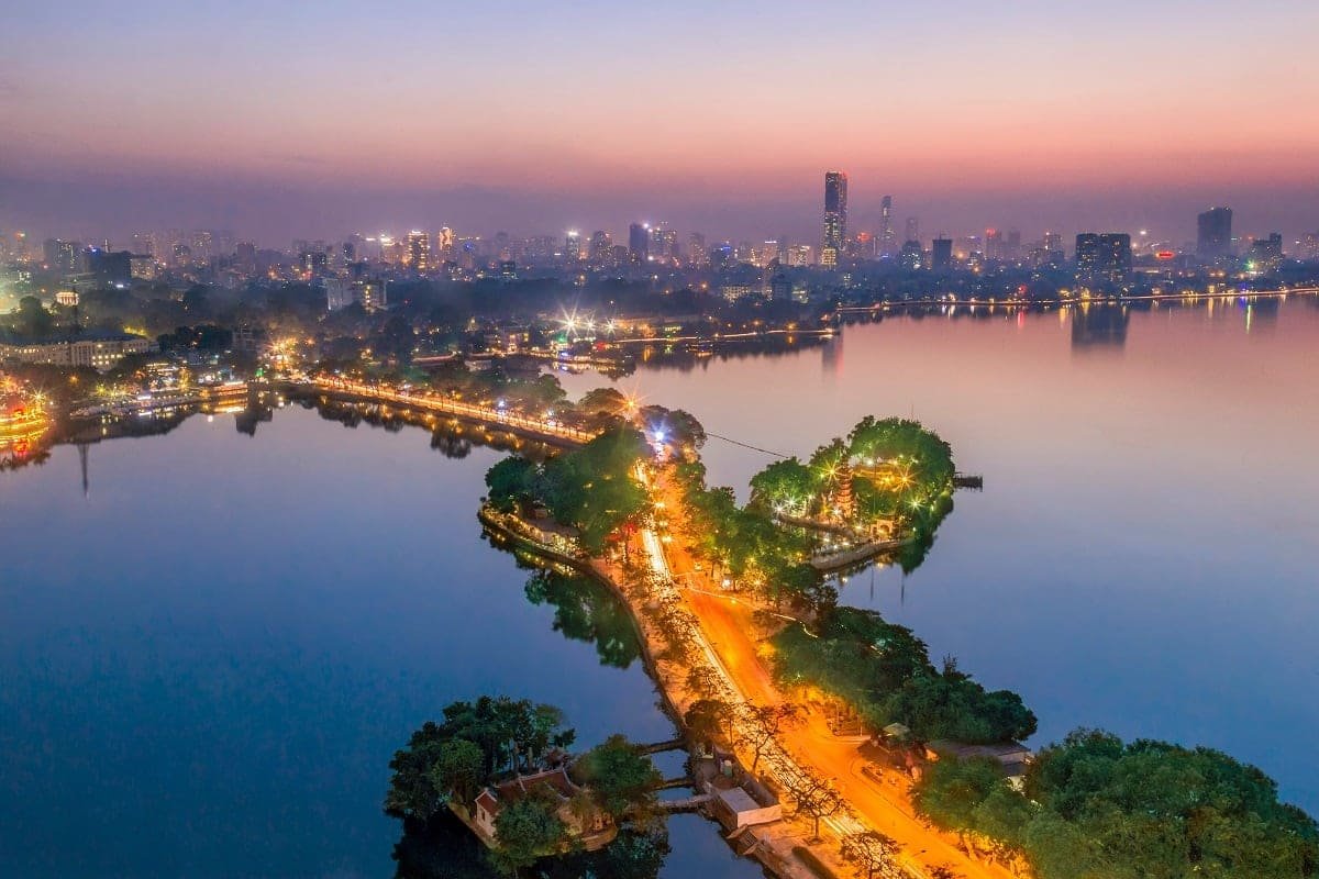 Cycle Around West Lake Hanoi Half Day